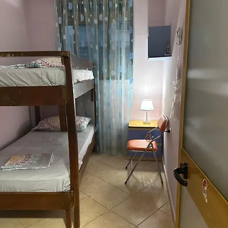 Apartament Rei's *